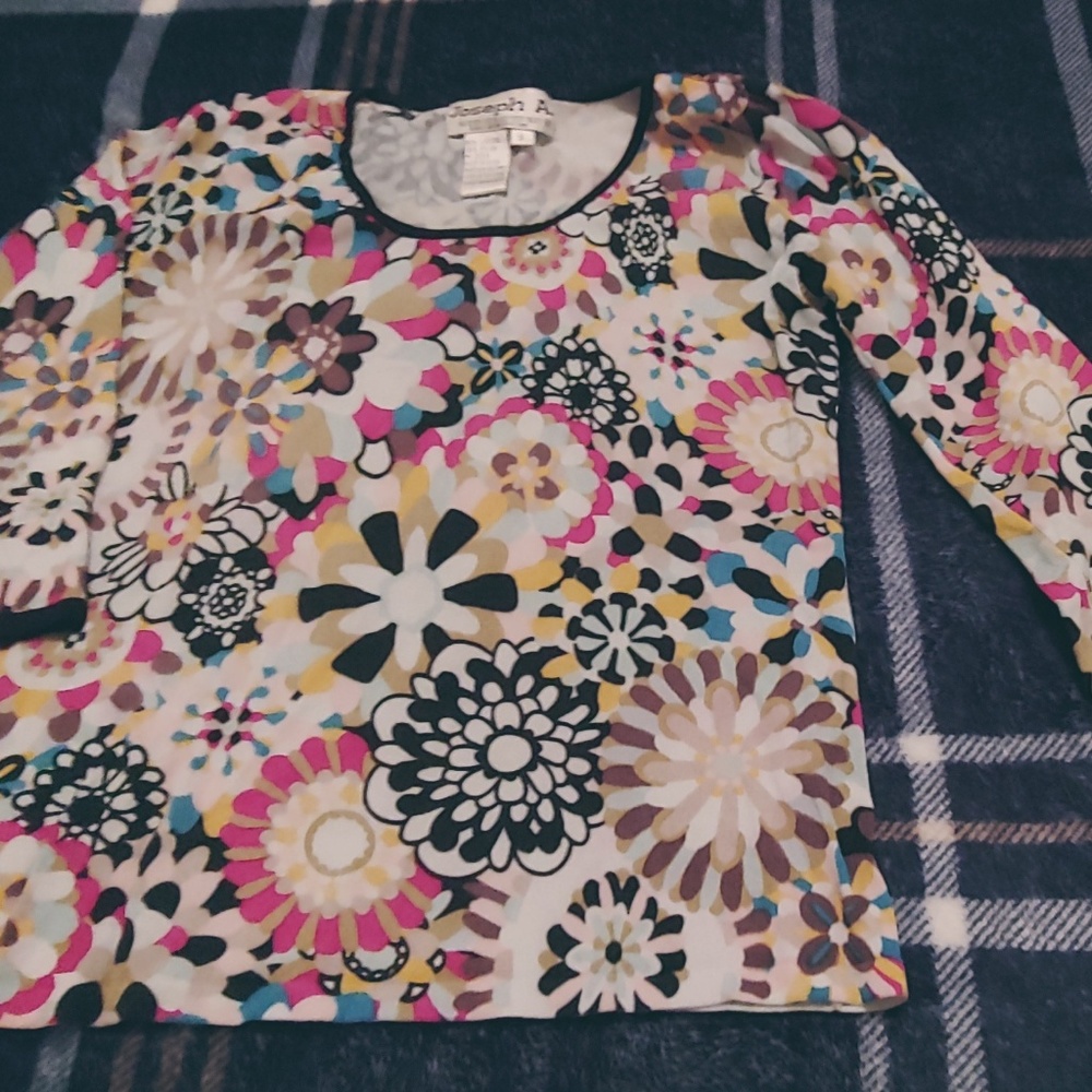 Joseph A ladies 3/4 sleeve top